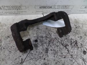 Used Front brake calliperholder, left Citroen C4 Picasso (UD/UE/UF) 2.0 16V Autom. Price on request offered by N Kossen Autorecycling BV