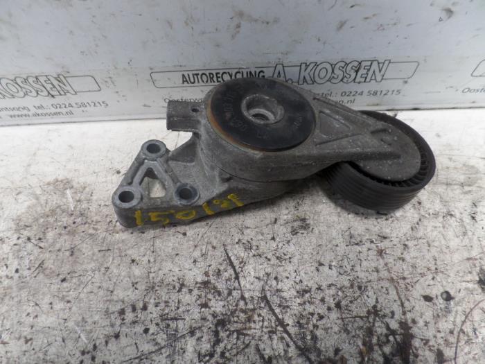 Usados Rodillo tensor correa múltiple Volkswagen Golf IV (1J1) 2.0 Precio de solicitud ofrecido por N Kossen Autorecycling BV