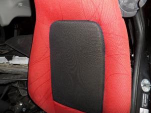 Gebrauchte Sitz links Smart Fortwo Coupé (451.3) 1.0 45 KW Preis auf Anfrage angeboten von N Kossen Autorecycling BV