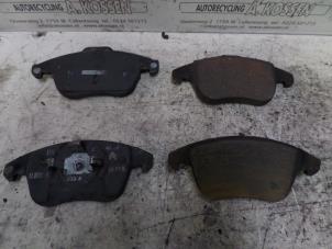 Used Front brake pad Citroen C4 Picasso (UD/UE/UF) 2.0 16V Autom. Price on request offered by N Kossen Autorecycling BV