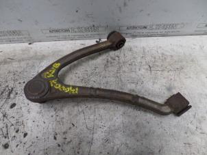 Used Front upper wishbone, right Jaguar XJ8 (X308) 3.2 V8 32V Executive Price on request offered by N Kossen Autorecycling BV