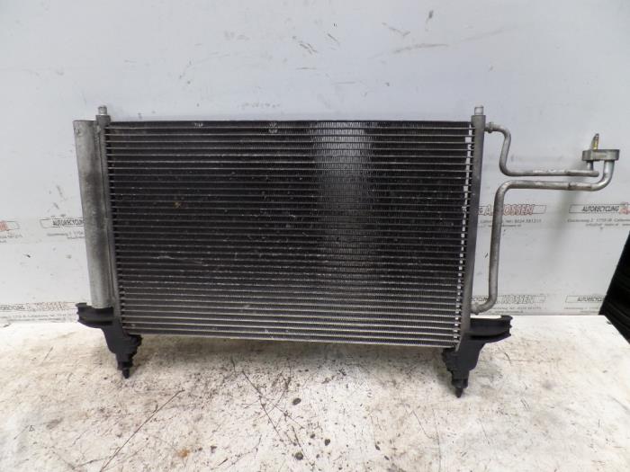 Usagé Radiateur clim Renault Megane Coupé (DA) 1.9 dTi Prix sur demande proposé par N Kossen Autorecycling BV