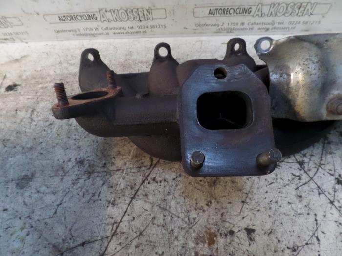 Exhaust manifold Volkswagen Transporter T4 2.5 TDI - 074253033G AJT