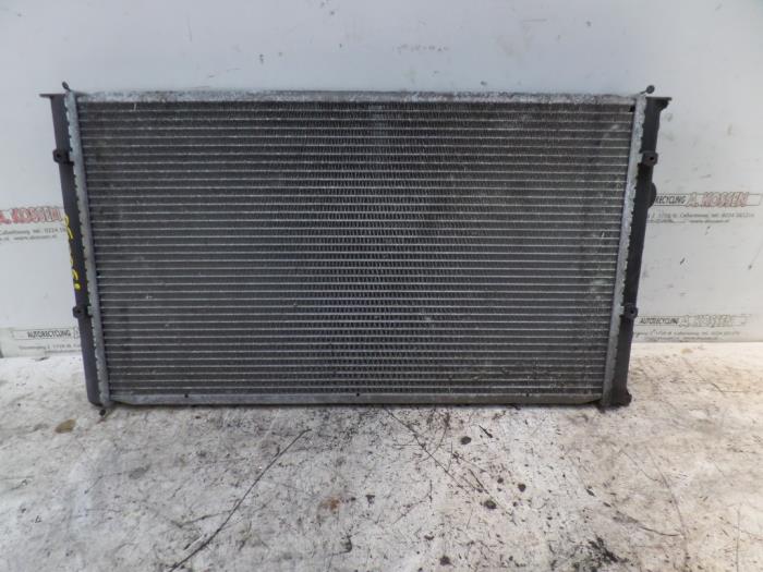 Used Radiator Volkswagen Golf III (1H1) 2.8 VR6 Price on request offered by N Kossen Autorecycling BV