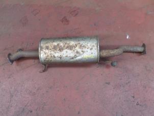 Used Exhaust middle silencer Mitsubishi Pajero Classic Hardtop (V2/4) 3.2 DI-D 16V Price on request offered by N Kossen Autorecycling BV