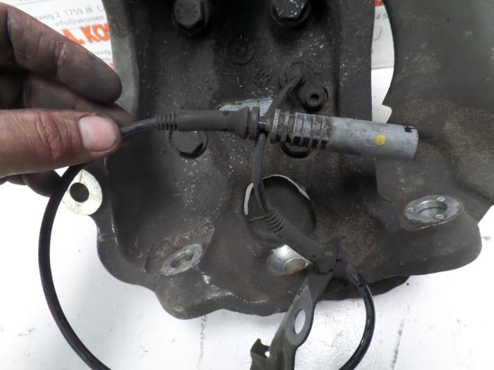 Usados Sensor ABS BMW 6 serie (E63) M6 V10 40V Precio de solicitud ofrecido por N Kossen Autorecycling BV