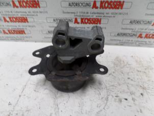 Used Engine mount Opel Tigra Price on request offered by N Kossen Autorecycling BV