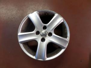 Used Wheel Peugeot 307 CC (3B) 1.6 16V Price on request offered by N Kossen Autorecycling BV