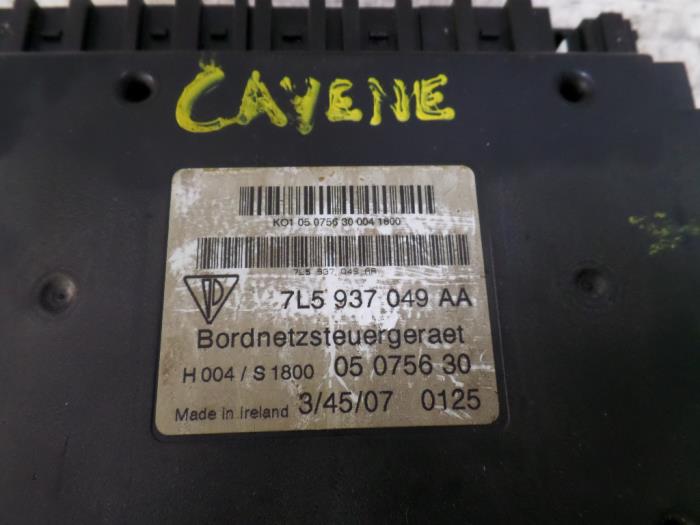 Computer, miscellaneous from a Porsche Cayenne (9PA) 4.8 V8 32V GTS 2008