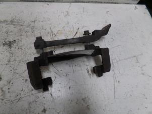 Used Front brake calliperholder, right Volvo V70 (SW) 2.4 D5 20V Price on request offered by N Kossen Autorecycling BV