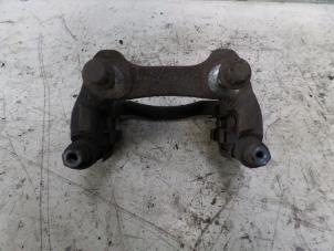 Used Rear brake calliperholder, right Landrover Discovery III (LAA/TAA) 2.7 TD V6 Price on request offered by N Kossen Autorecycling BV