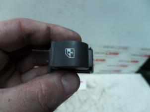 Used Electric window switch Fiat Ducato (250) 2.3 D 130 Multijet Price on request offered by N Kossen Autorecycling BV