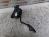 Accelerator pedal from a Opel Astra H (L48) 1.6 16V Twinport 2006
