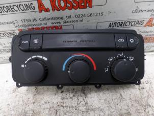 Usados Panel de control de calefacción Dodge Ram Van 2.5 CRD Precio de solicitud ofrecido por N Kossen Autorecycling BV