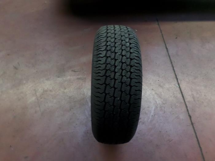 Używane Opona zimowa Cena na żądanie oferowane przez N Kossen Autorecycling BV