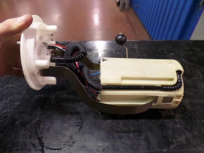 Gebrauchte Kraftstoffpumpe Elektrisch Alfa Romeo 166 2.4 JTD Preis auf Anfrage angeboten von N Kossen Autorecycling BV