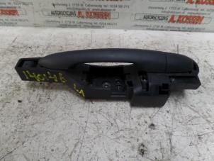 Used Rear door handle 4-door, left Renault Kangoo Express (FW) 1.5 dCi 85 Price on request offered by N Kossen Autorecycling BV