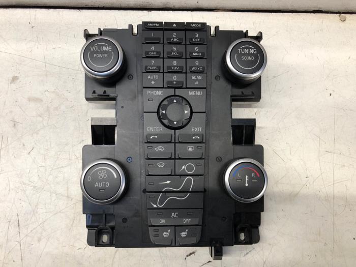Begagnade Klimatpanel Volvo V50 (MW) 2.0 D3 20V Pris på förfrågan erbjuds av N Kossen Autorecycling BV