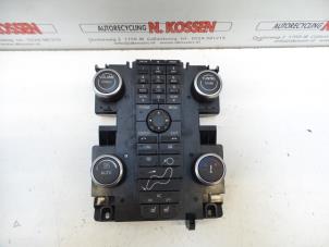 Used Climatronic panel Volvo V50 (MW) 2.0 D3 20V Price on request offered by N Kossen Autorecycling BV