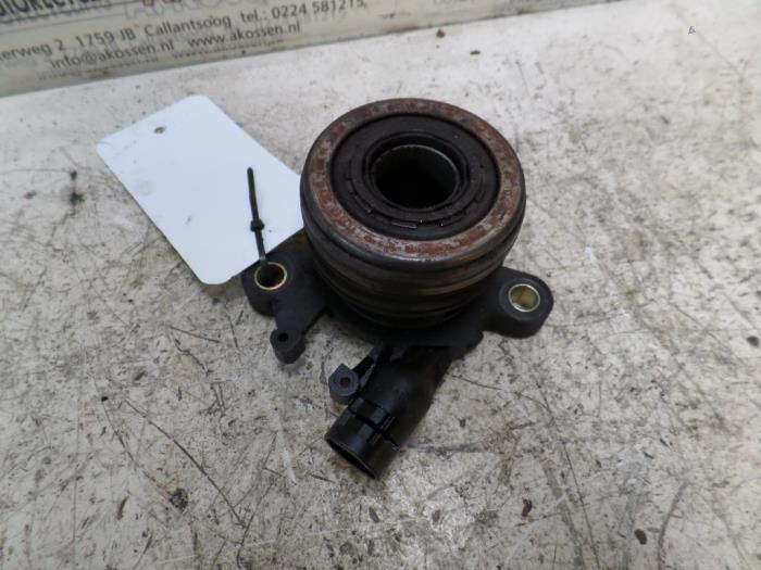 Begagnade Trycklager Suzuki Alto (SH410) 1.0 GA,GL Pris på förfrågan erbjuds av N Kossen Autorecycling BV