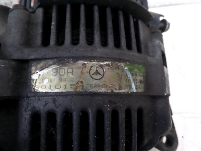 Dynamo d'un Mercedes-Benz A (W168) 1.7 A-170 CDI 16V 1999