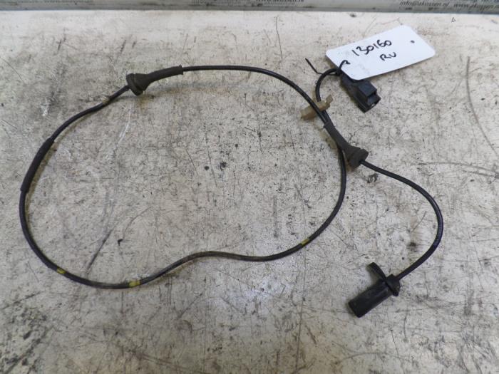 Begagnade ABS-sensor Volvo V70 (SW) 2.4 T5 20V Pris på förfrågan erbjuds av N Kossen Autorecycling BV