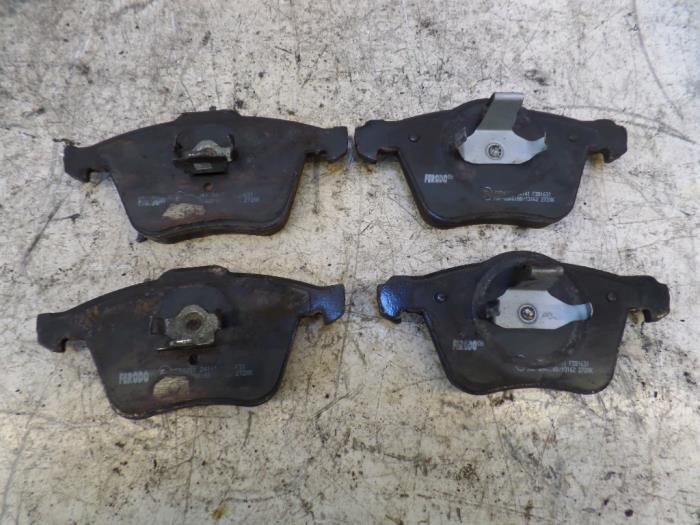 Front brake pad Volvo V70 2.4 T5 20V FDB1631