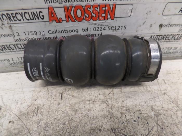 Gebrauchte Intercooler Schlauch Fiat Scudo (270) 1.6 D Multijet Preis auf Anfrage angeboten von N Kossen Autorecycling BV