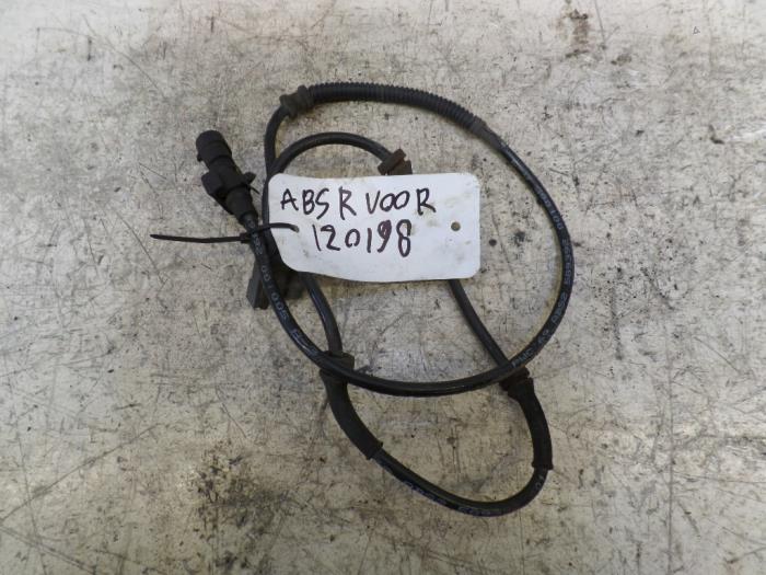 Begagnade ABS-sensor Jeep Grand Cherokee (WG/WJ) 4.0i Pris på förfrågan erbjuds av N Kossen Autorecycling BV