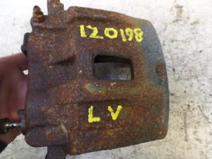 Used Front brake calliper, left Jeep Grand Cherokee (WG/WJ) 4.0i Price on request offered by N Kossen Autorecycling BV