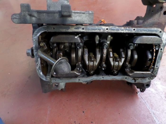 Usagé Vilebrequin Nissan Almera Tino Prix sur demande proposé par N Kossen Autorecycling BV
