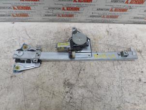 Used Door window motor Mitsubishi Grandis (NA) 2.4 16V MIVEC Price on request offered by N Kossen Autorecycling BV