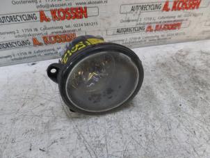 Used Fog light, front left Landrover Discovery III (LAA/TAA) 2.7 TD V6 Price on request offered by N Kossen Autorecycling BV