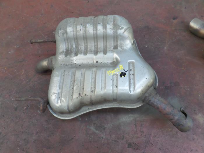 Gebrauchte Auspuff Enddämpfer Opel Vectra C GTS 2.2 DIG 16V Preis auf Anfrage angeboten von N Kossen Autorecycling BV