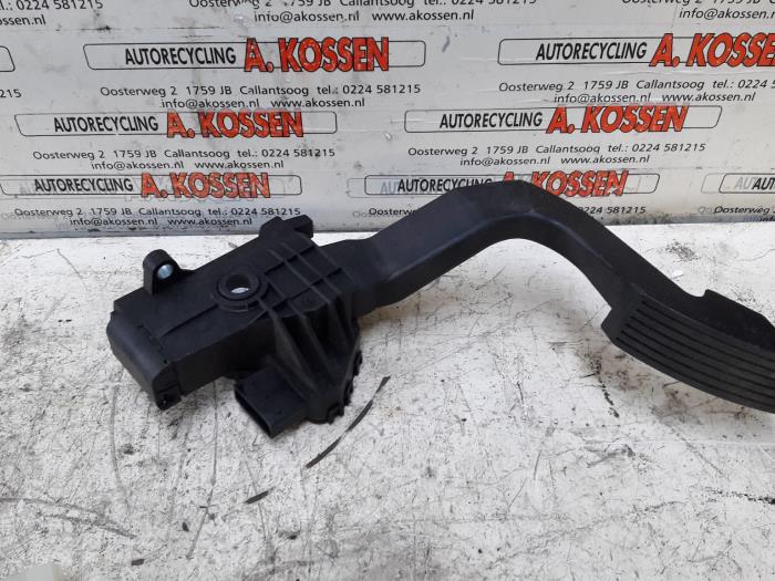 Accelerator pedal Fiat Ducato 2.3 D 130 Multijet 1369473080