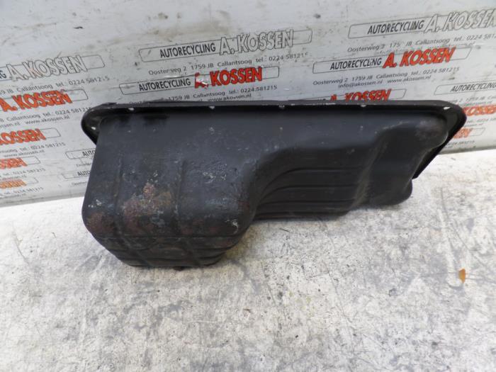Gebrauchte Ölwanne Nissan Almera Tino (V10M) 1.8 16V Preis auf Anfrage angeboten von N Kossen Autorecycling BV