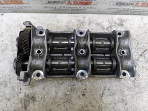 Used Balance shaft Chrysler Voyager/Grand Voyager (RG) 2.8 CRD 16V Autom. Price on request offered by N Kossen Autorecycling BV