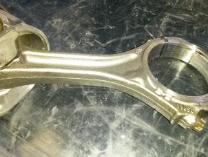 Used Connecting rod Audi Q7 Price on request offered by N Kossen Autorecycling BV