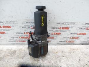 Used Power steering pump Mercedes A (W168) 1.7 A-170 CDI 16V Price on request offered by N Kossen Autorecycling BV