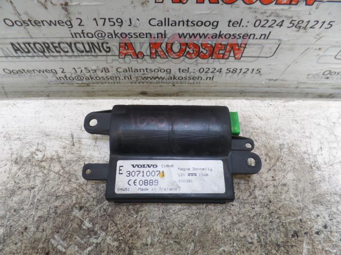 Gebrauchte Antenne Volvo V50 (MW) 1.8 16V Preis auf Anfrage angeboten von N Kossen Autorecycling BV