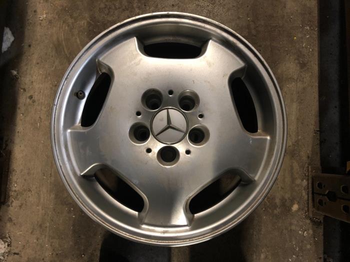 Gebrauchte Felge Mercedes C (W202) 1.8 C-180 16V Preis auf Anfrage angeboten von N Kossen Autorecycling BV