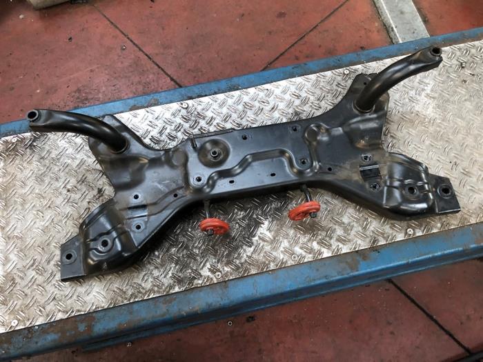 Used Subframe Mitsubishi Colt (Z2/Z3) 1.5 16V Price on request offered by N Kossen Autorecycling BV