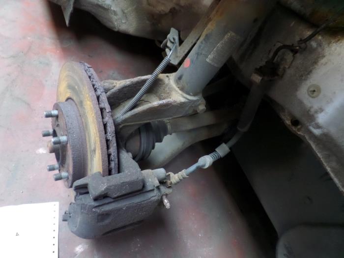 Drivaxel, höger fram från en Ford Transit Connect 2007