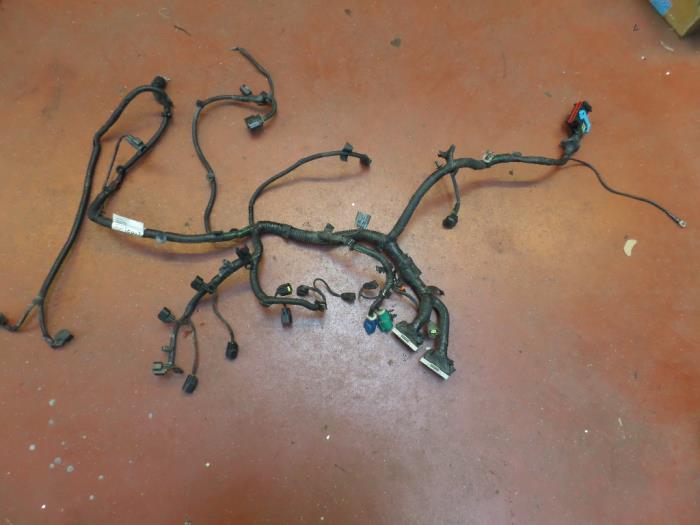 Begagnade Kablage Volvo V50 (MW) 1.8 16V Pris på förfrågan erbjuds av N Kossen Autorecycling BV