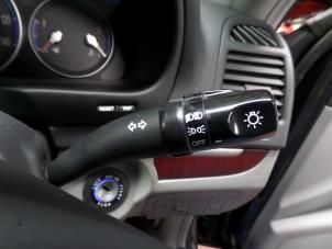 Używane Przelacznik swiatel Hyundai Santafe Cena na żądanie oferowane przez N Kossen Autorecycling BV