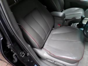 Used Seat, right Hyundai Santafe Price on request offered by N Kossen Autorecycling BV
