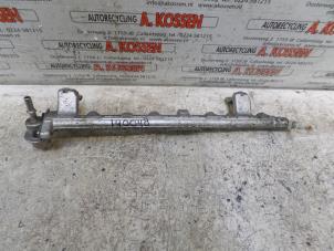 Used Fuel injector nozzle Ford Focus 1 1.6 16V Price on request offered by N Kossen Autorecycling BV