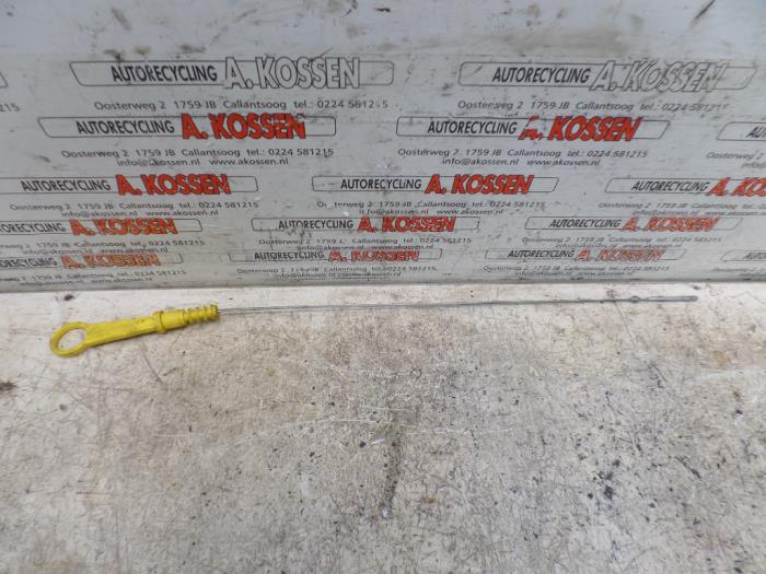 Gebrauchte Ölmessstab Ford Transit Connect 1.8 TDCi 90 Preis auf Anfrage angeboten von N Kossen Autorecycling BV