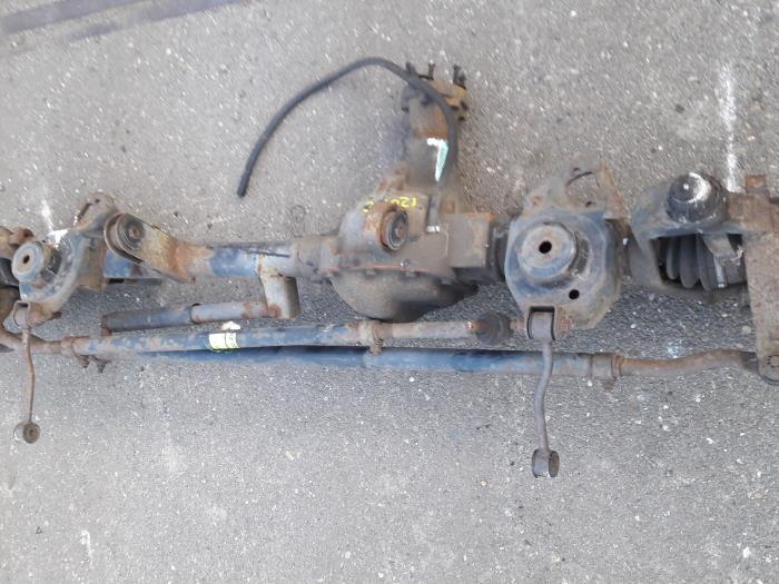 Gebrauchte Spurstange Mitte Jeep Grand Cherokee (WG/WJ) 4.0i Preis auf Anfrage angeboten von N Kossen Autorecycling BV