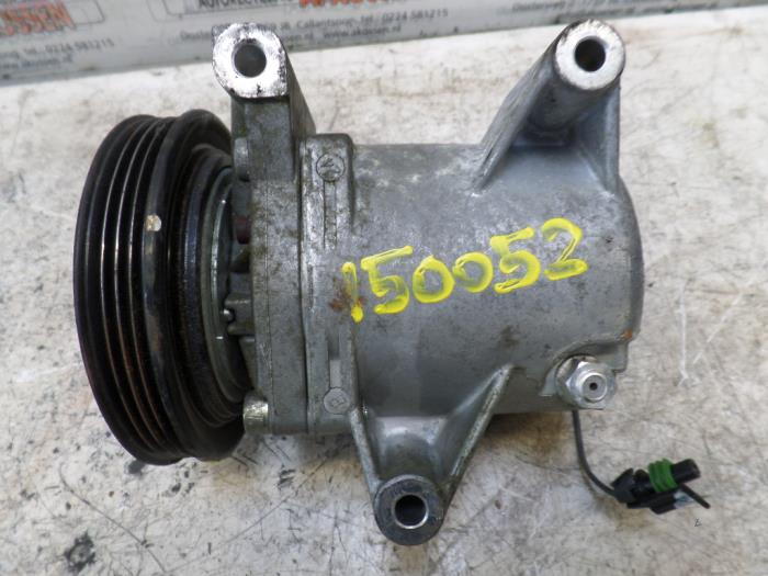 Usagé Compresseur de clim Smart Fortwo Coupé (451.3) 1.0 45 KW Prix sur demande proposé par N Kossen Autorecycling BV